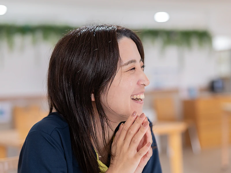 笑顔で談笑するスタッフ - 日中支援型グループホーム SANPO本川町